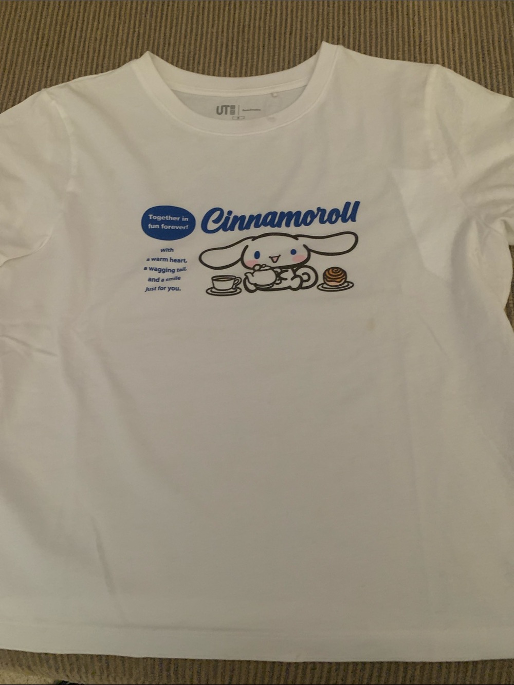 Cinnamoroll Graphic Tee